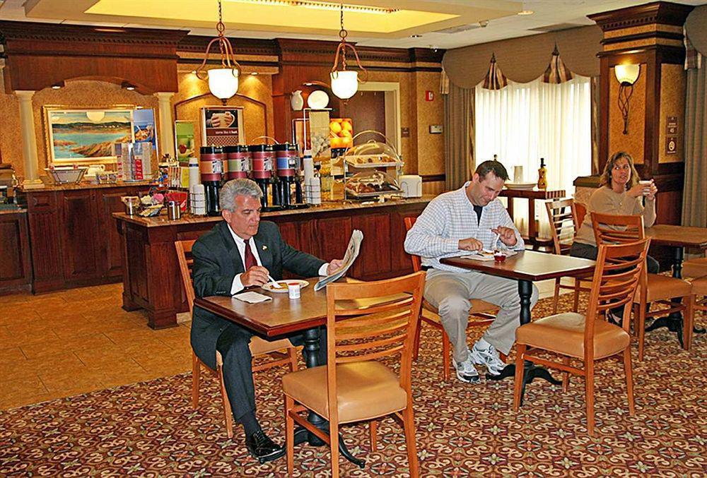 Hampton Inn Coventry-Warwick Area Restaurant foto