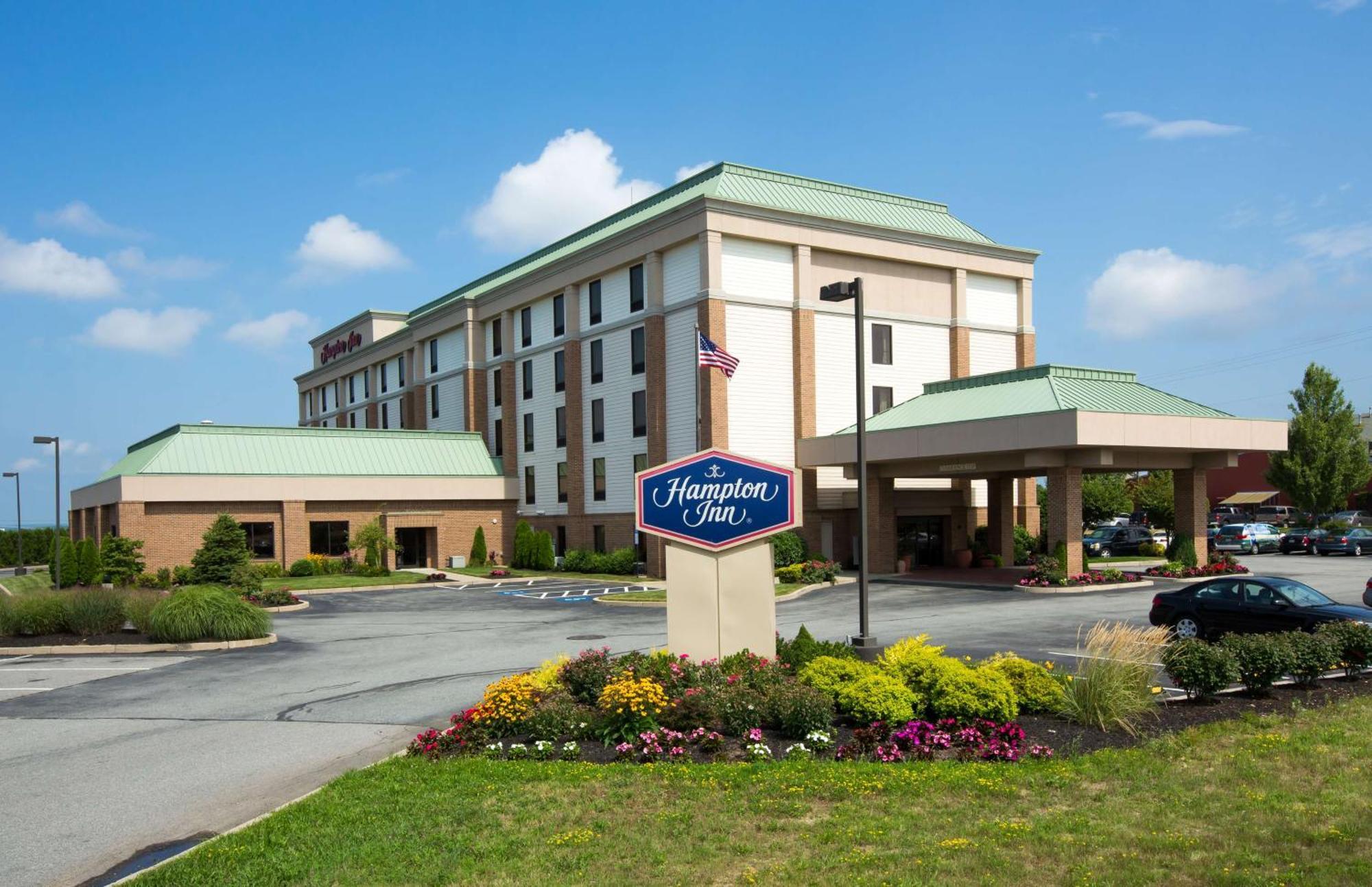 Hampton Inn Coventry-Warwick Area Exterior foto